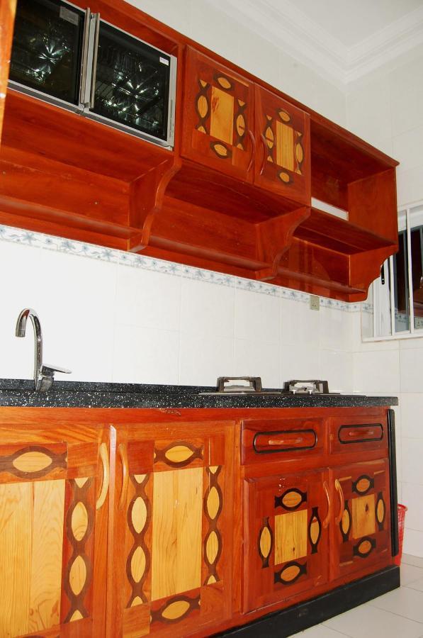 Hotel Residence Jeanne D'Arc Cotonou Buitenkant foto